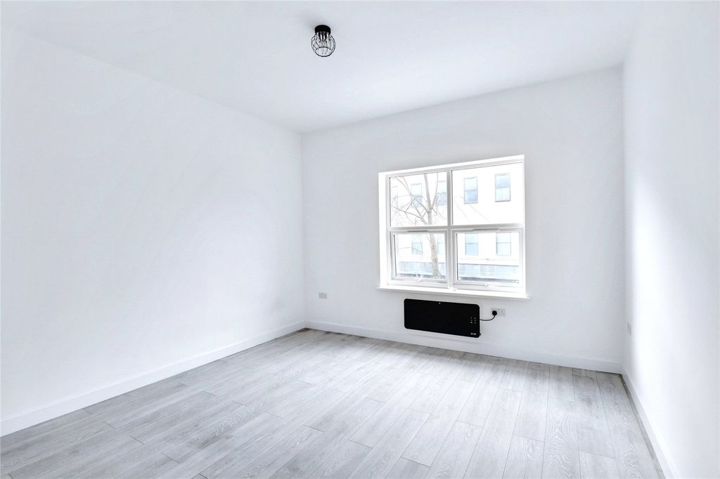 Property photo 2 of 5 Picture No. 09