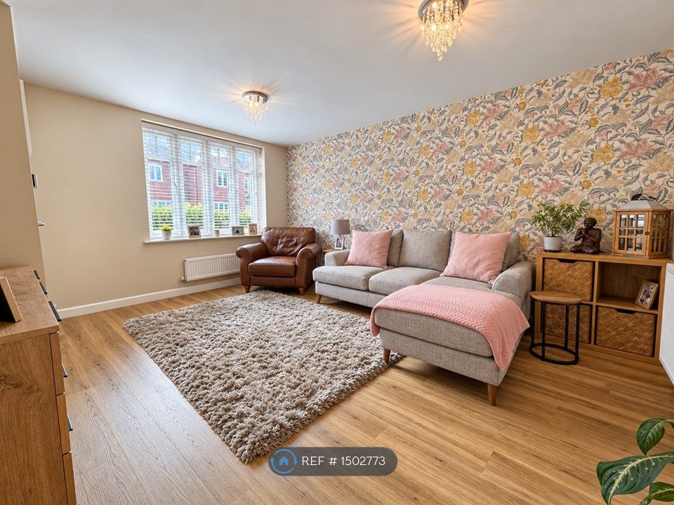 Property photo 3 of 19
