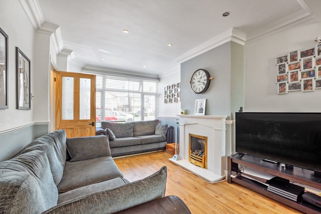 Property photo 2 of 13