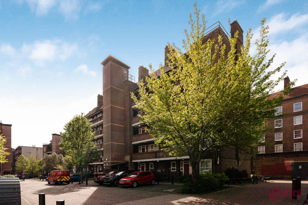 Property photo 2 of 26 Front (Exterior)