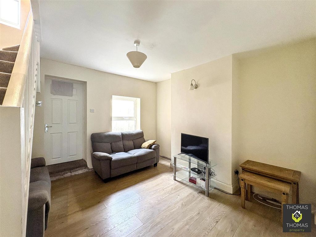 Property photo 3 of 13 Img_7932.Jpg