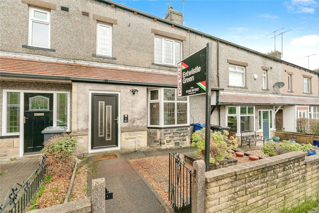 Property photo 1 of 21 Picture No. 18