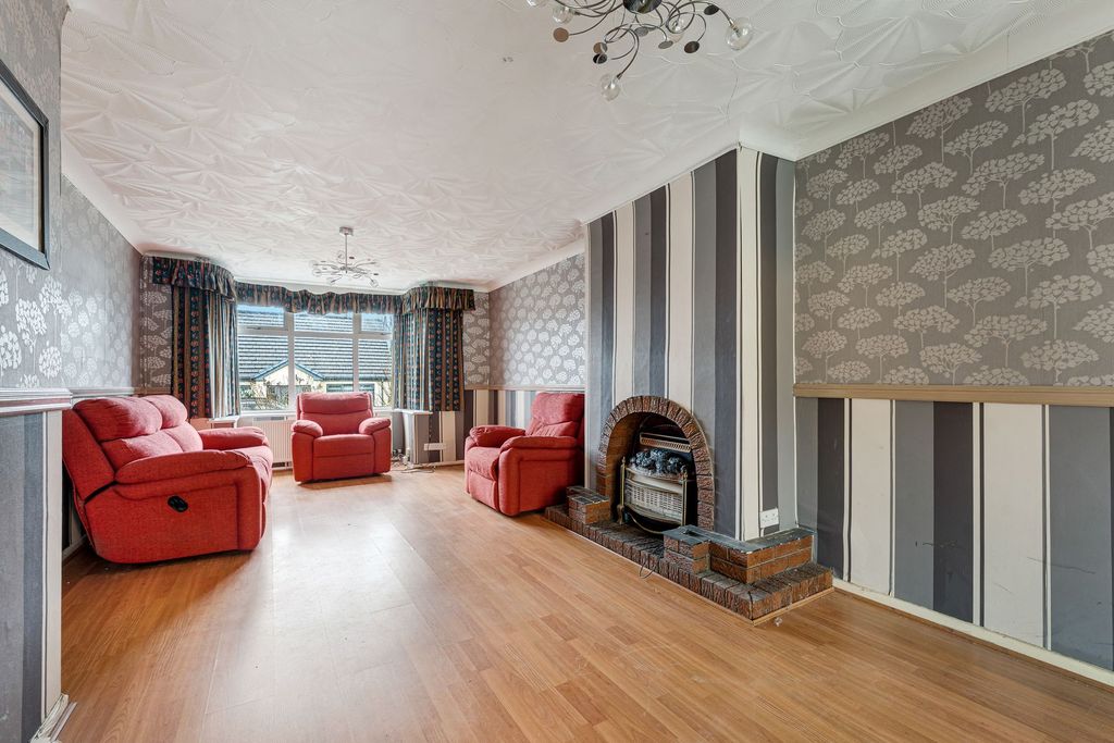 Property photo 2 of 26