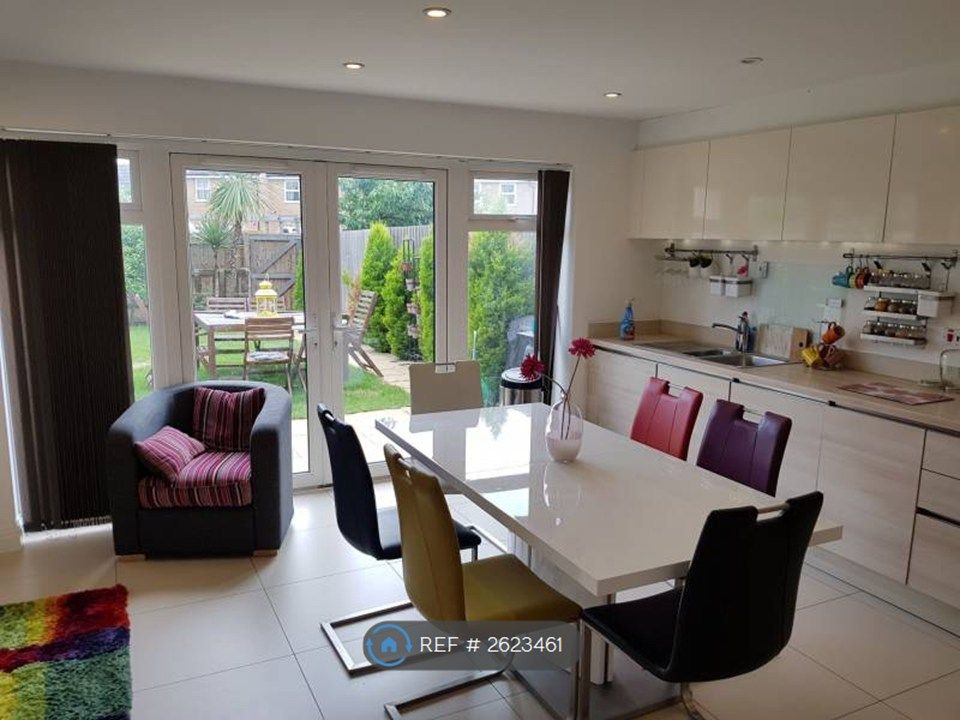 Property photo 1 of 13 Common Lounge And Dinning