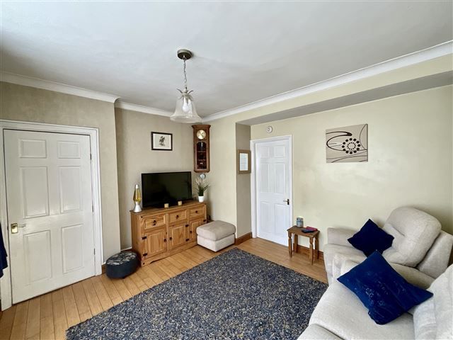 Property photo 2 of 21 Lounge