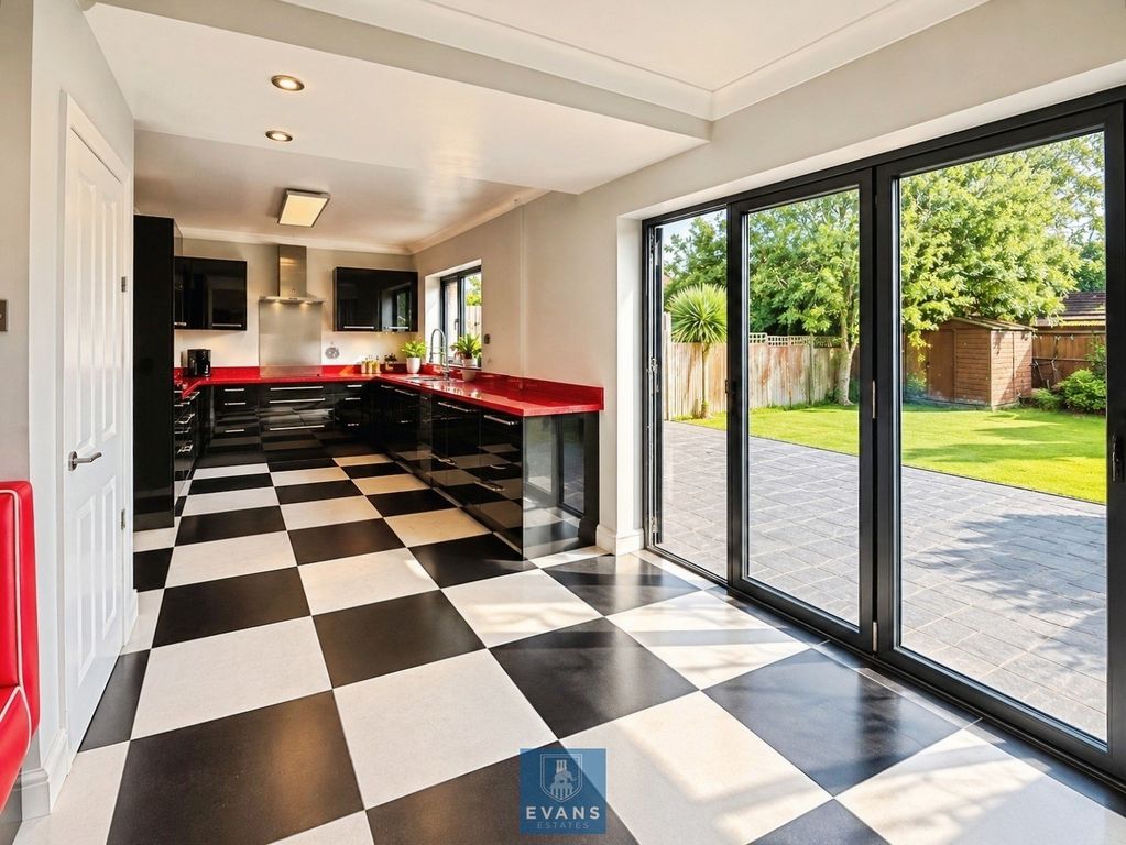Property photo 2 of 12 Refitted Kitchen Diner