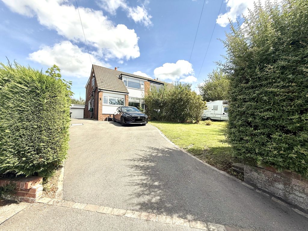 Property photo 1 of 31