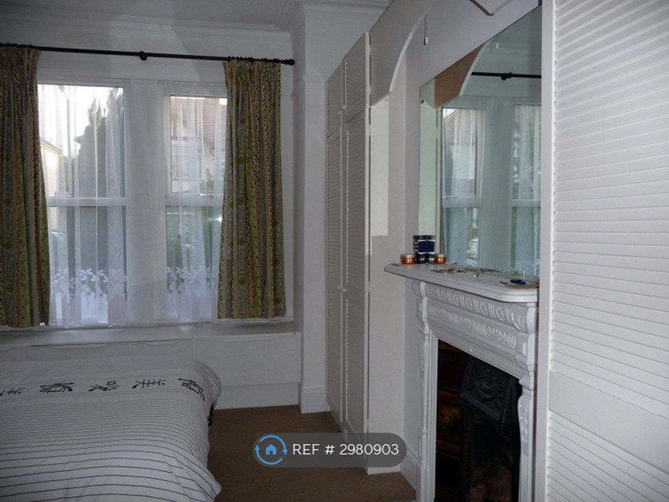 Property photo 3 of 4 Lounge