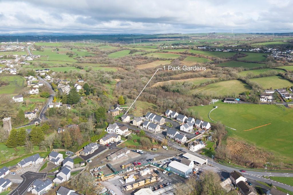 Property photo 3 of 22