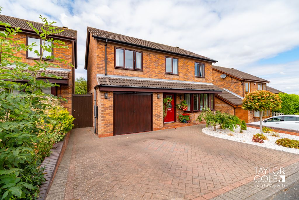 Property photo 1 of 37