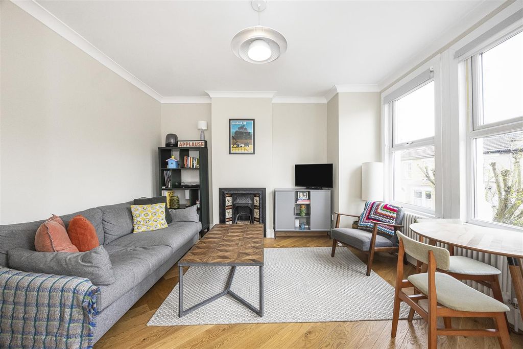 Property photo 2 of 17 2