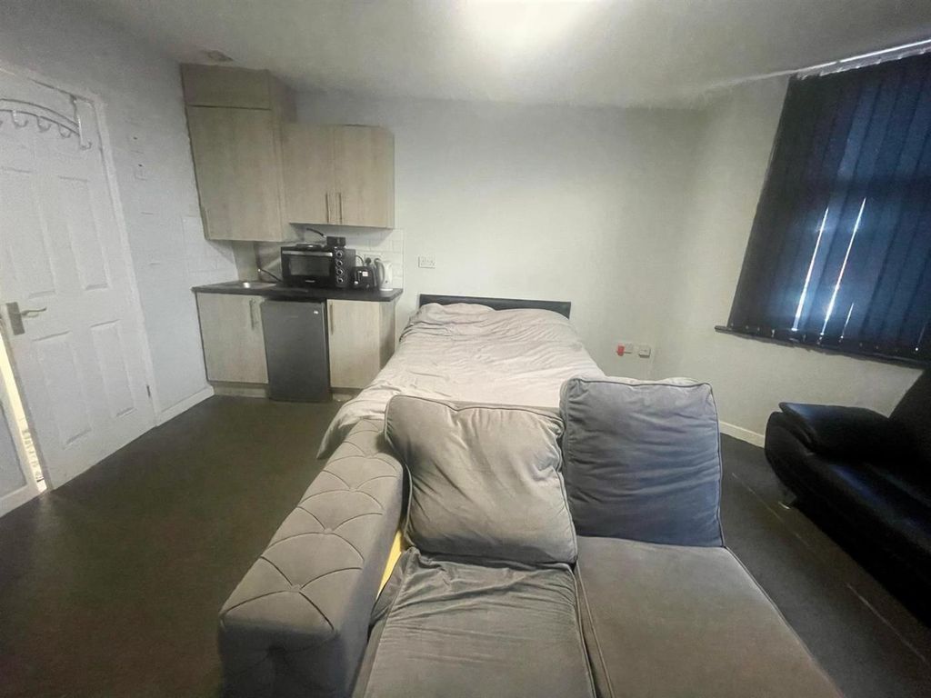 Property photo 2 of 7 Img-20251010-Wa0004.Jpg