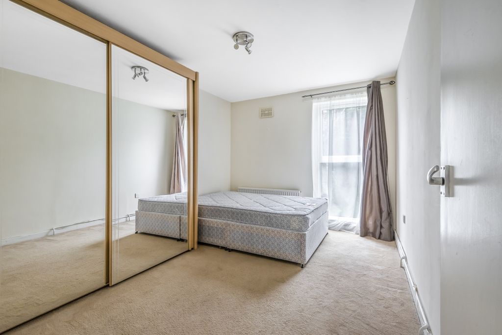 Property photo 3 of 7 421028 (5)