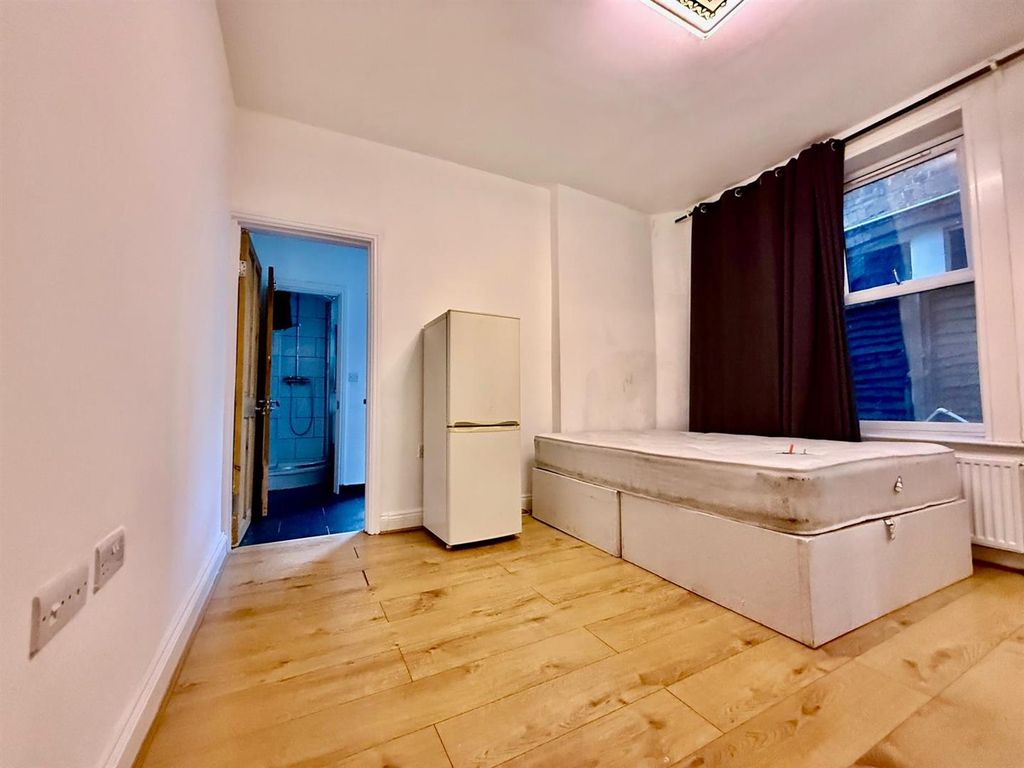 Property photo 2 of 7 Phpto 2.Jpg