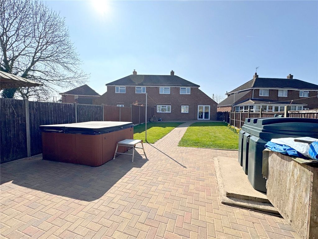 Property photo 3 of 10 Picture No. 05