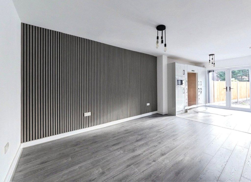 Property photo 3 of 15 Dining Room