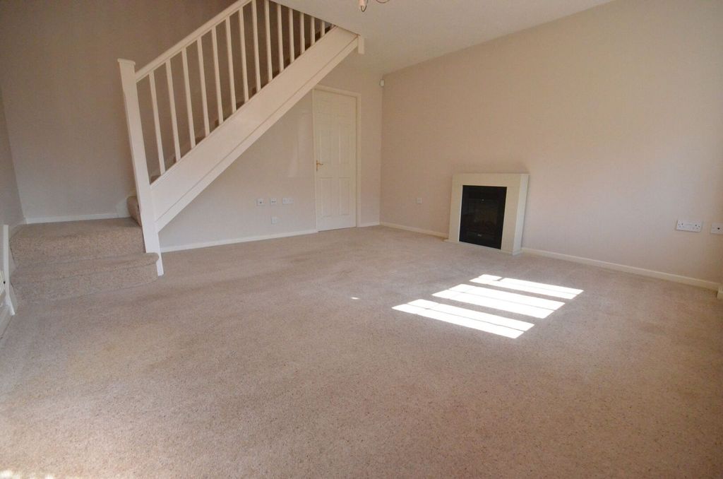 Property photo 2 of 12 Photo 76