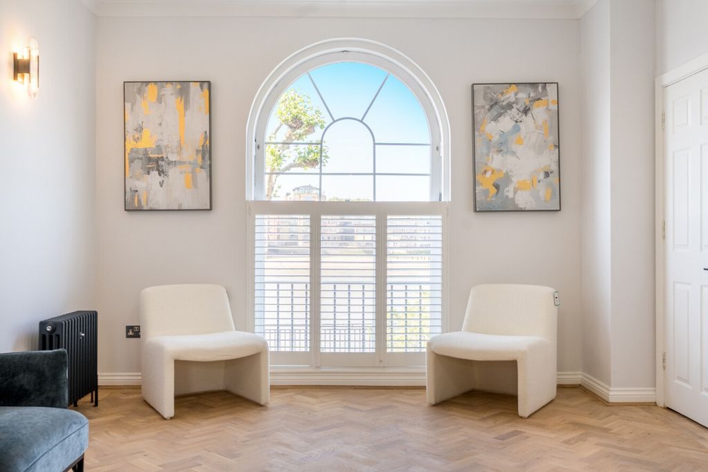 Property photo 3 of 28 1468050-12-6A15c9...