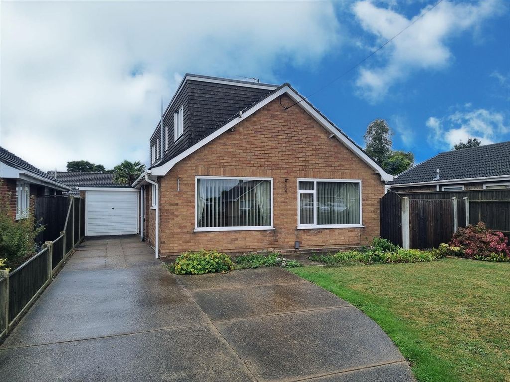 Property photo 1 of 14 Front