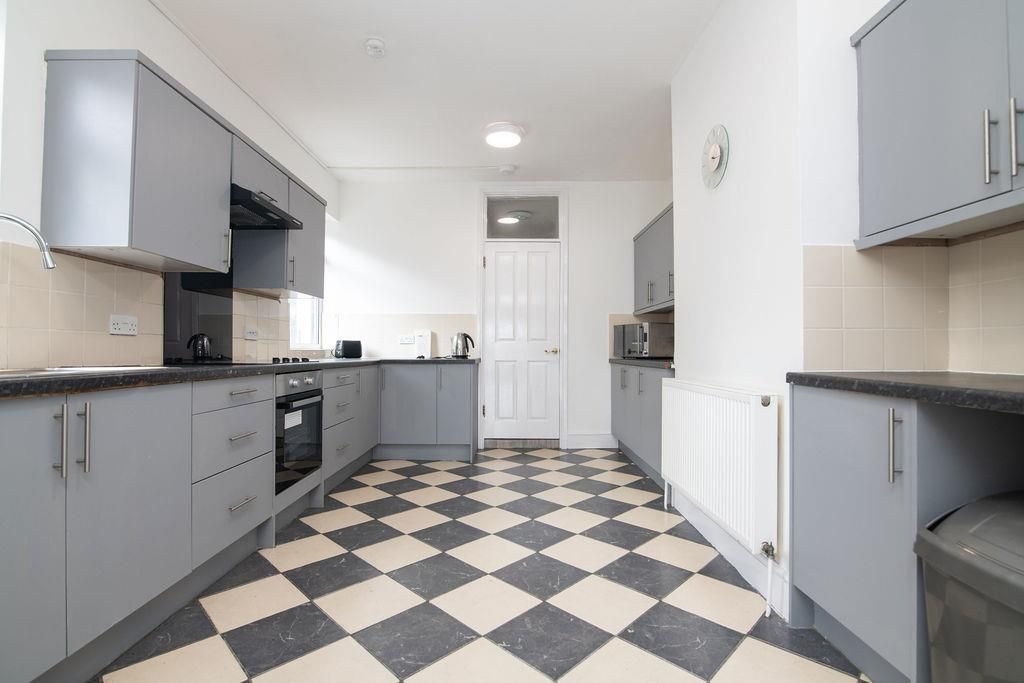 Property photo 2 of 48 Summerfieldcres-50.Jpg