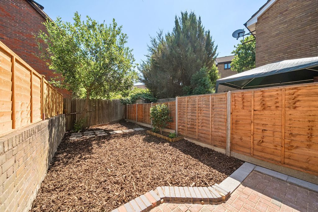 Property photo 2 of 18 1488904-14-6A4E31...