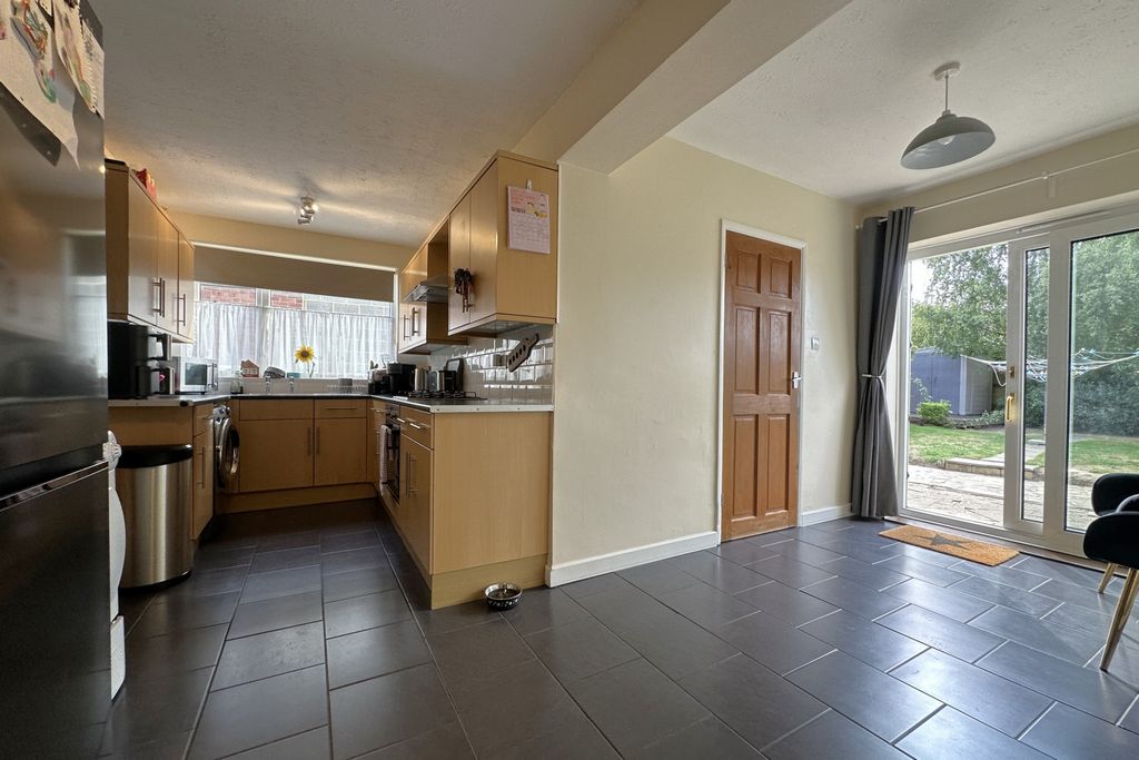 Property photo 3 of 11 Photo 7