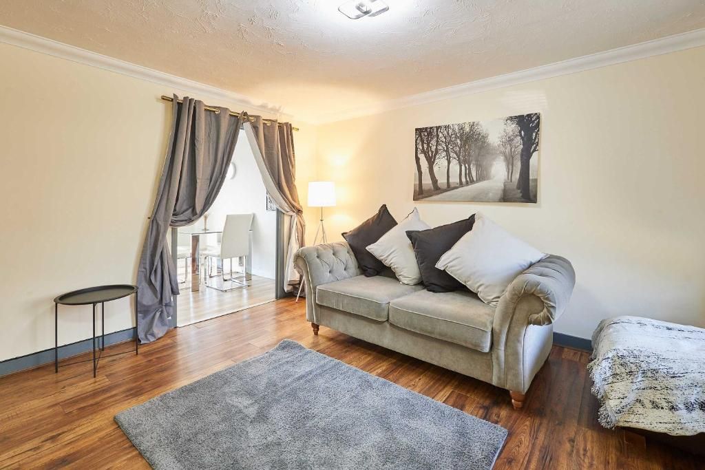 Property photo 1 of 21 Image