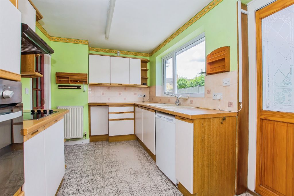 Property photo 2 of 21