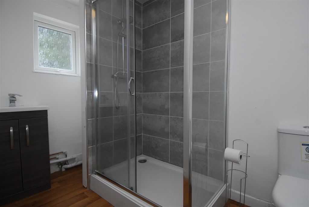 Property photo 2 of 8 70Lissongrove003.Jpg