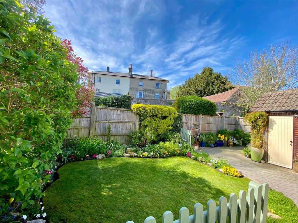 Property photo 3 of 27 Picture No. 48