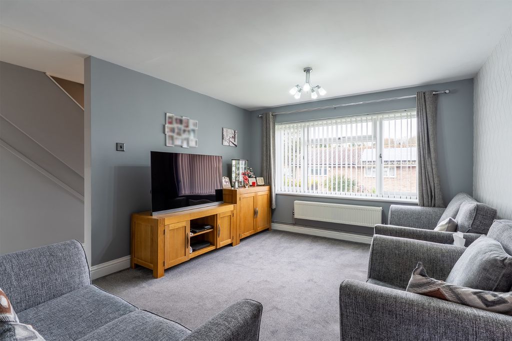 Property photo 2 of 20 4619553