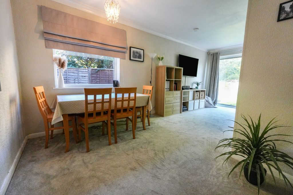 Property photo 3 of 18 Lounge/Dining Room