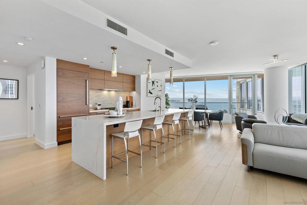 Property photo 1 of 50