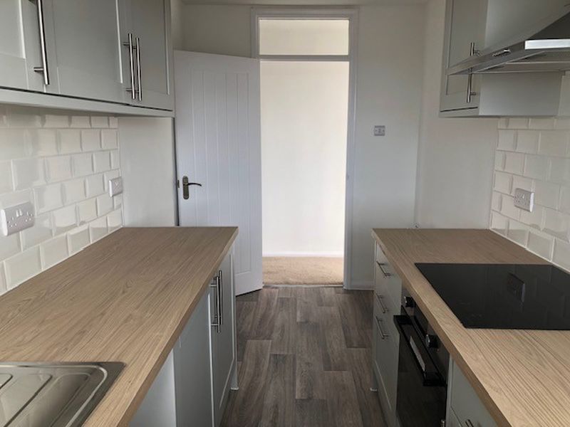 Property photo 3 of 11 Photo 5