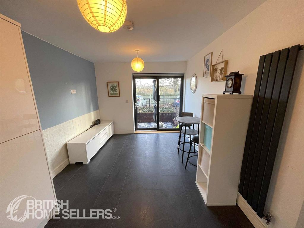 Property photo 2 of 26 Picture No. 03