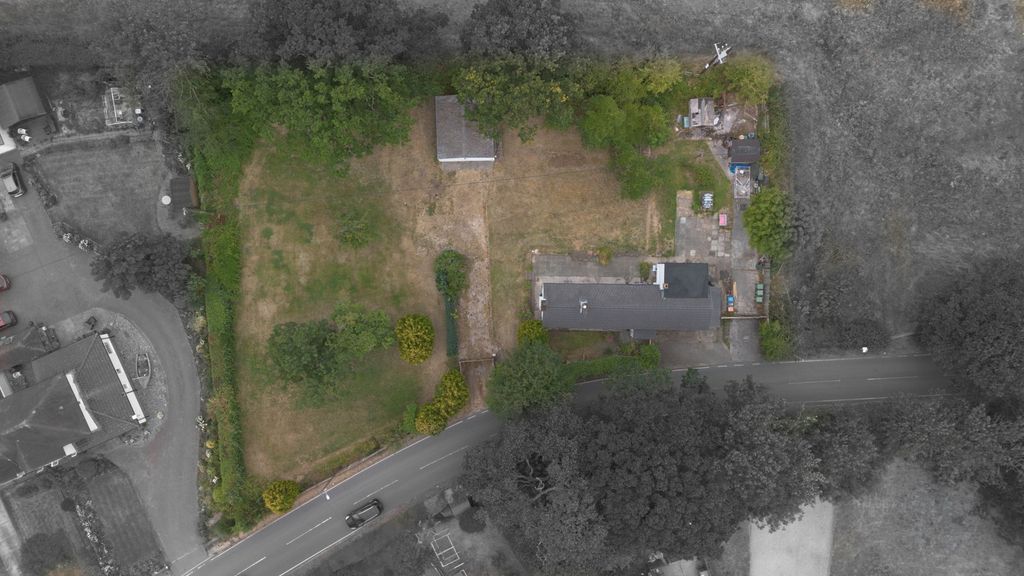 Property photo 3 of 34