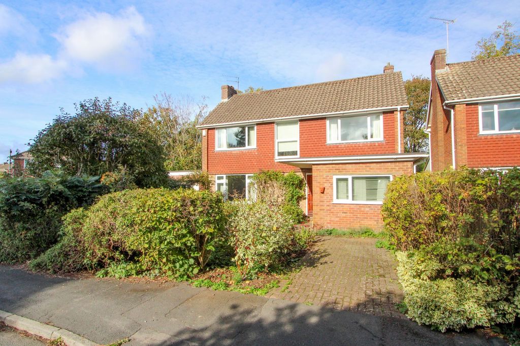 Property photo 1 of 30