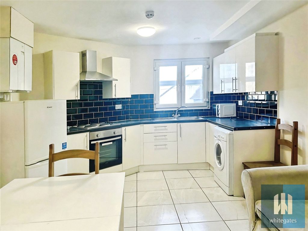 Property photo 2 of 11 Picture No. 70