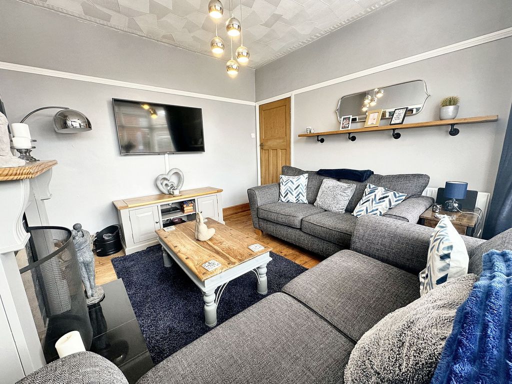 Property photo 3 of 23