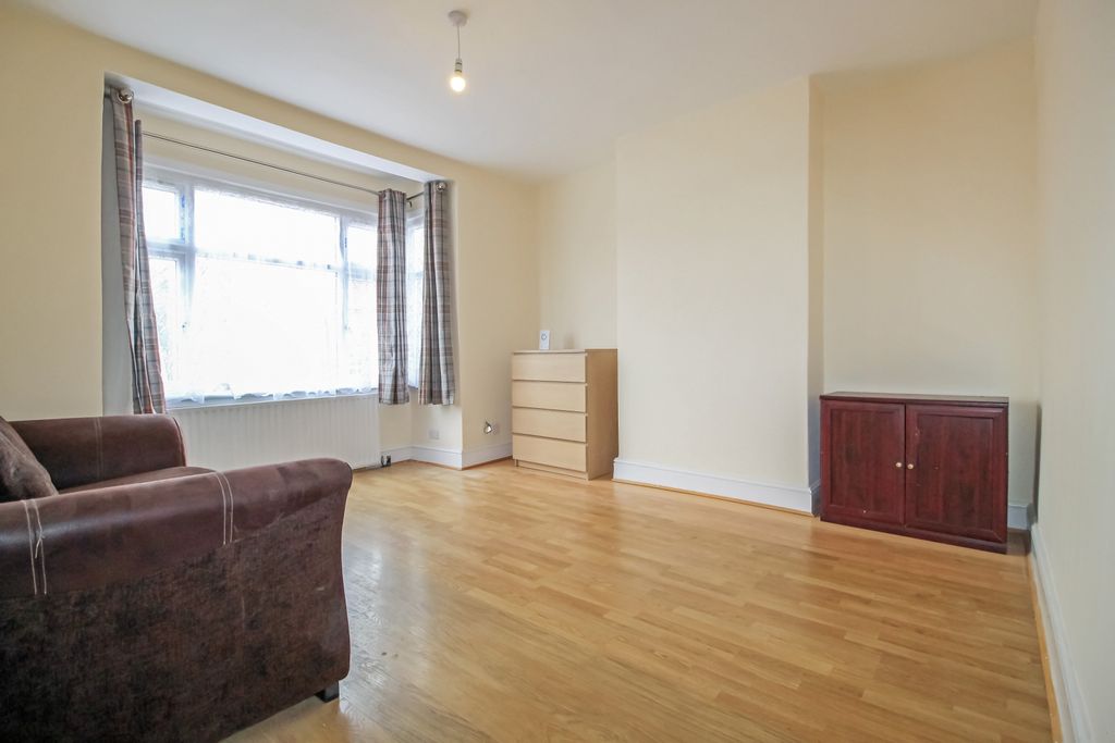 Property photo 2 of 11 Gallery
