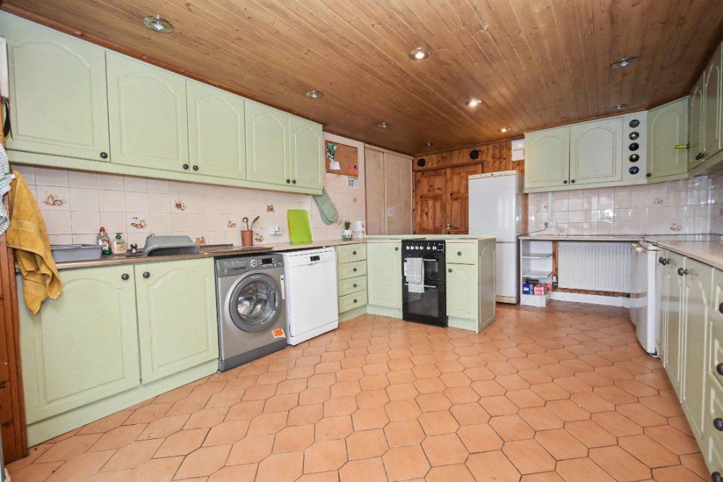 Property photo 3 of 16 Picture No. 21