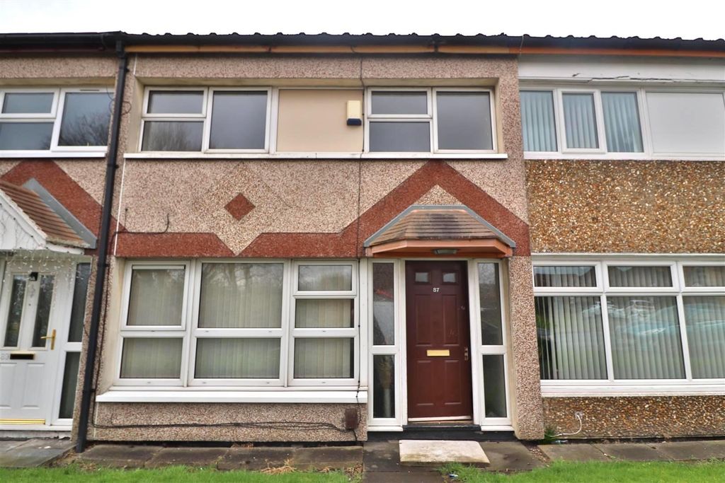 Property photo 1 of 13 External
