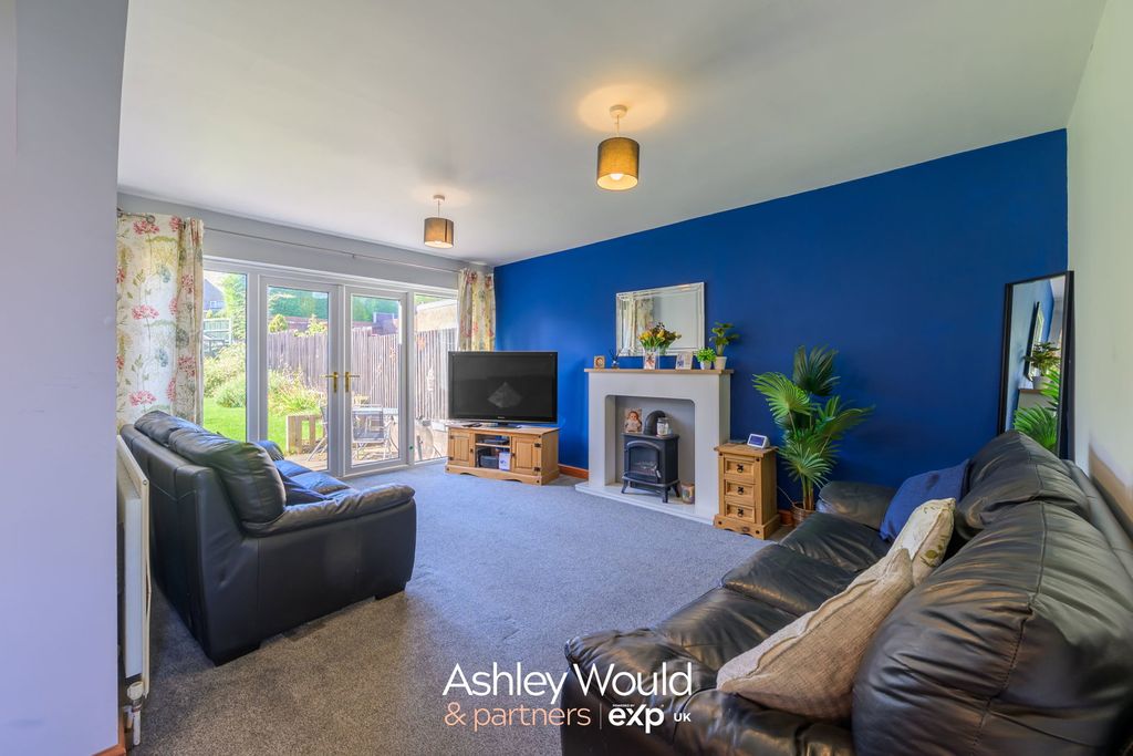 Property photo 2 of 14