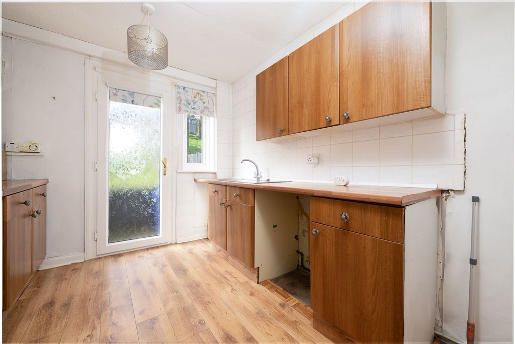 Additional image 7 of 2 bed terraced house for saleMaple Road, Greenock PA16