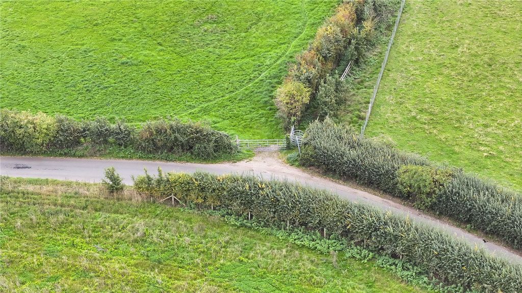 Property photo 1 of 2 Picture No. 02