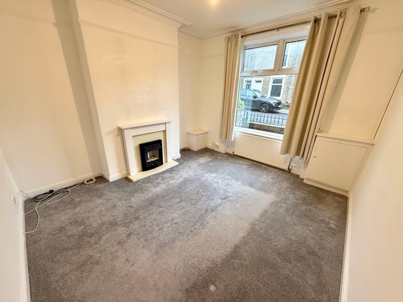 Property photo 2 of 8 Photo 2