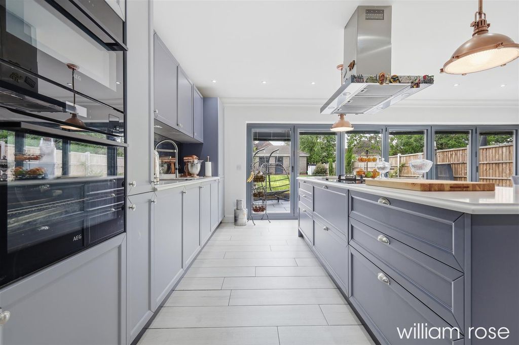 Property photo 3 of 33 11_Img_0316.Jpg