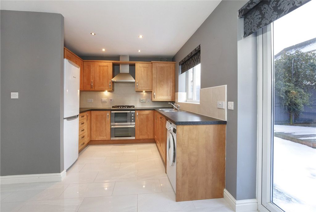 Property photo 2 of 15 Picture No. 08