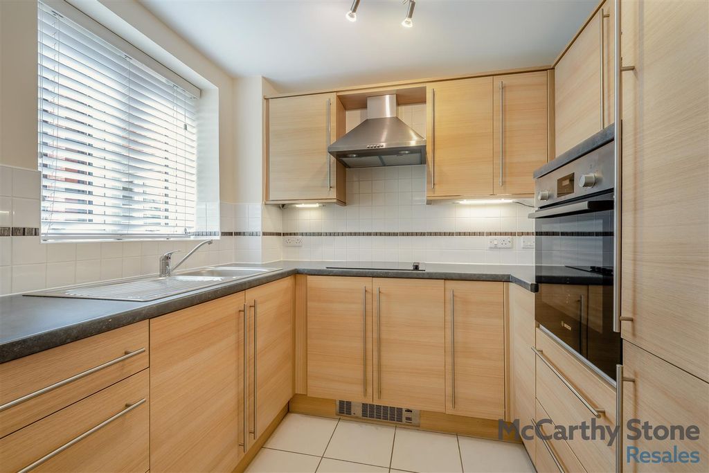 Additional image 8 of 1 bed flat for saleTresham Close, St. Marys Road, Kettering NN15