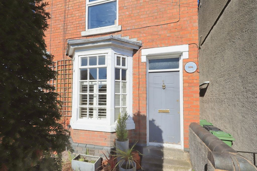 Property photo 1 of 16